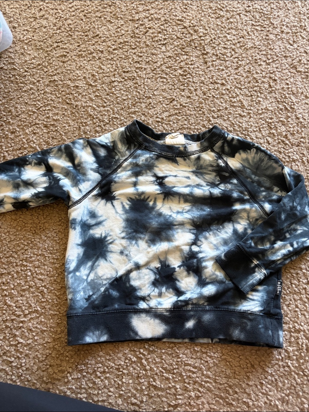 B62 Feather4Arrow Black & White Tie-Dye Crewneck Sweatshirt, 2t see all pics